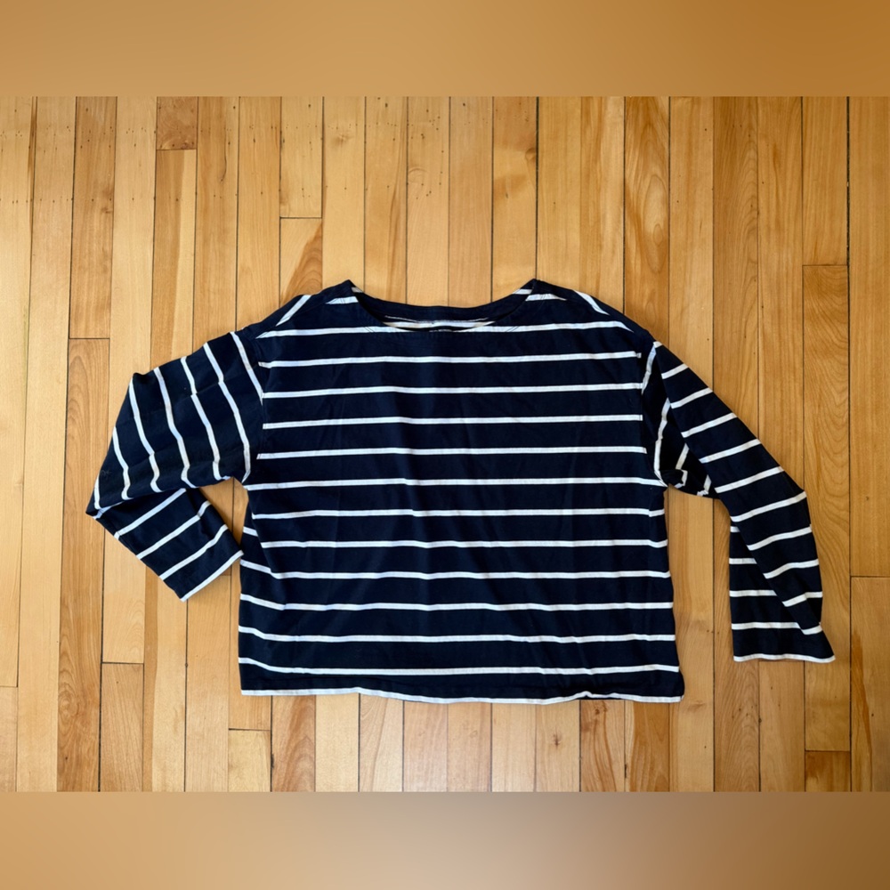 Old Navy XL Navy and White Striped Top